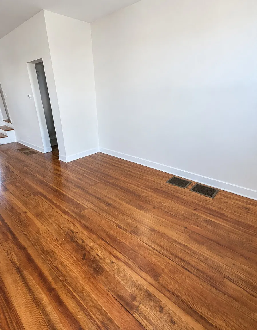 4 bed, 2340 sqft, $1,850 — Photo 4