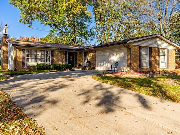 2nd image of 5902 Alma Dr