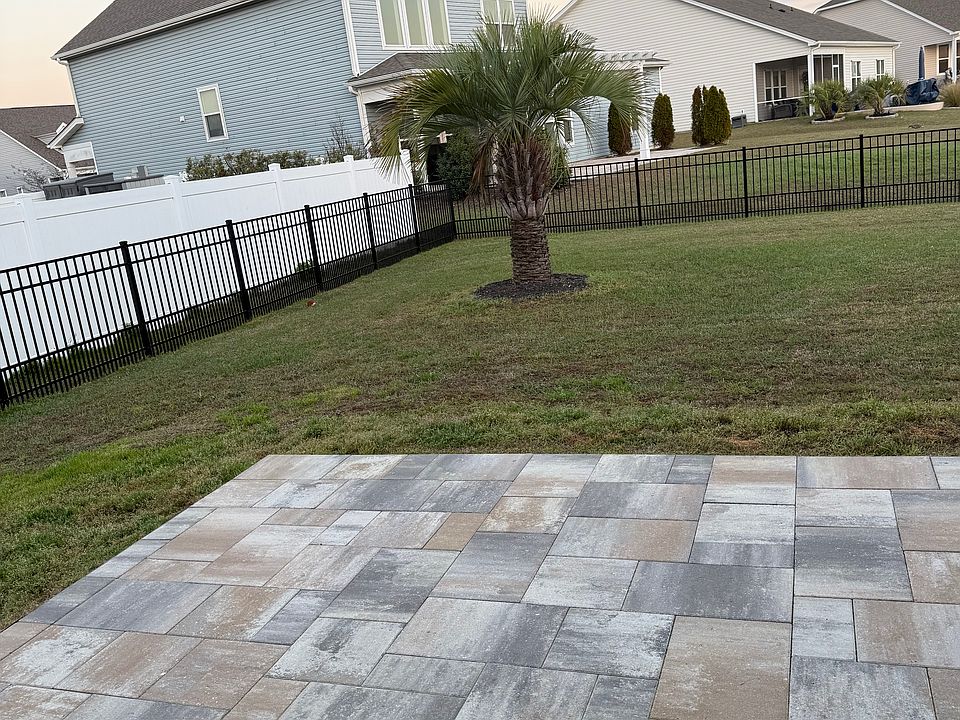 1st image of 1007 Selma Loop