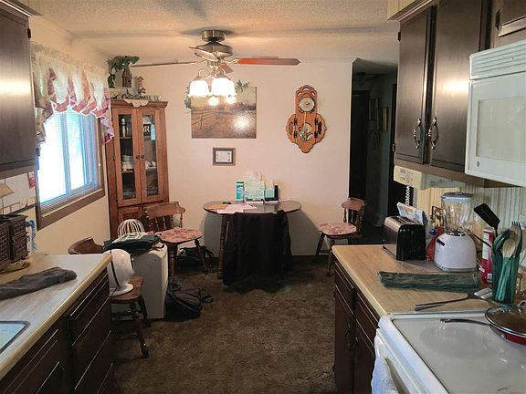 2nd image of 103 Pine St