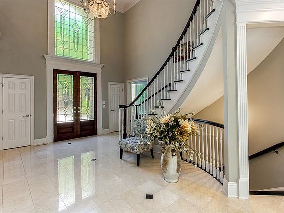 5th image of 2095 River Falls Dr