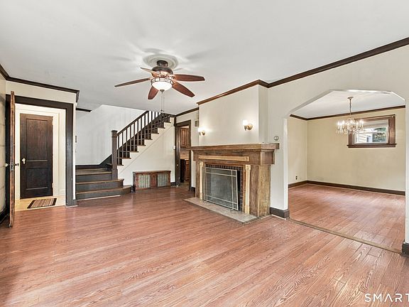 3rd image of 12 West Helen Street