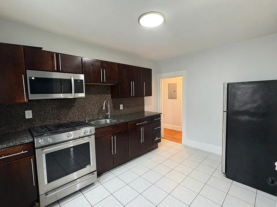 27 Stellman Rd #3