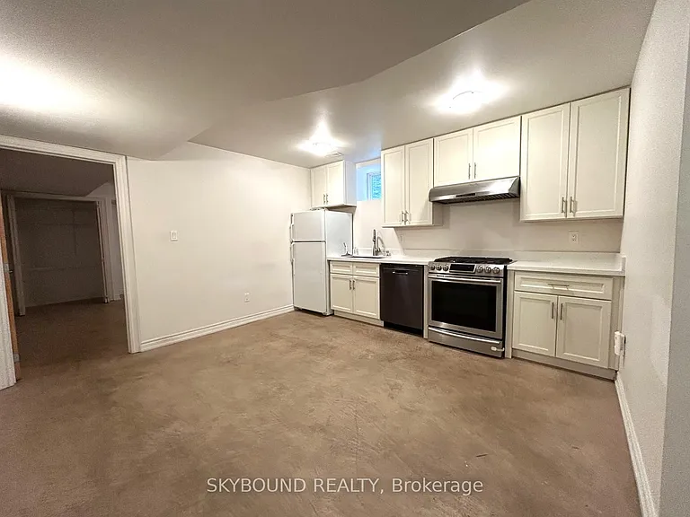 538 Runnymede Rd #BASEMENT — Photo 10