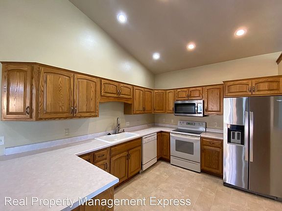 4th image of 6604 S Mogen Ave