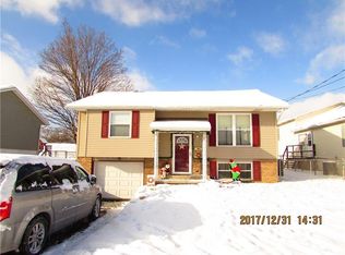 2005 Cowling Rd, Scottdale, PA 15683