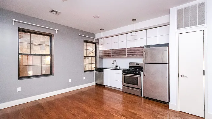 Rented by Nooklyn NYC LLC | media 7