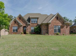 90 Cobblestone Ln N, Hernando, MS 38632