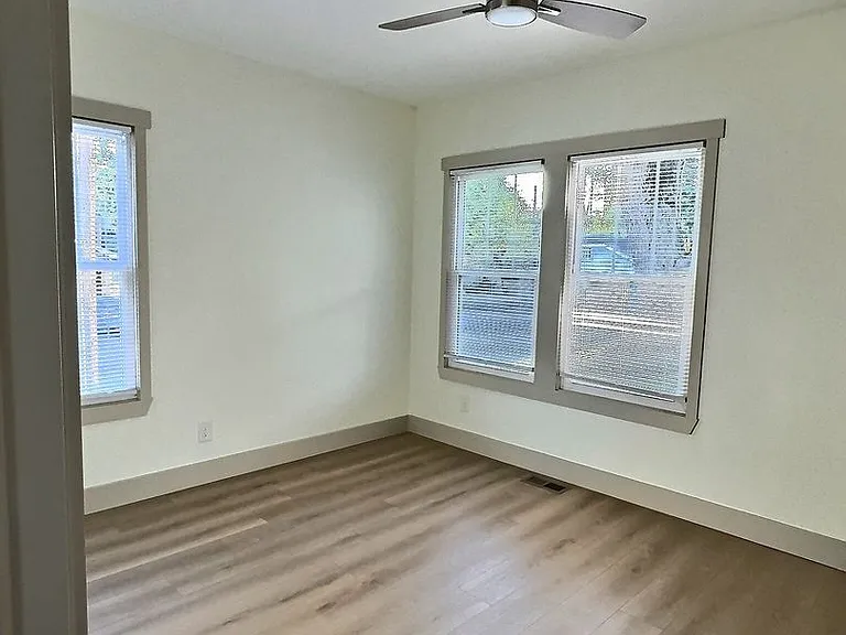 1215 N Washington St — Photo 21