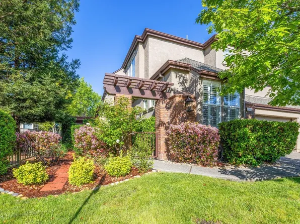 1903 Falcon Ridge Drive, Petaluma, CA 94954