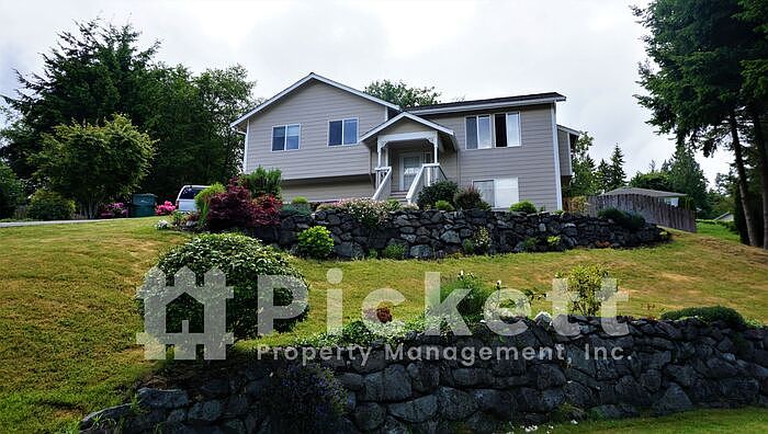 1st image of 7349 Canyon Vista Pl NE