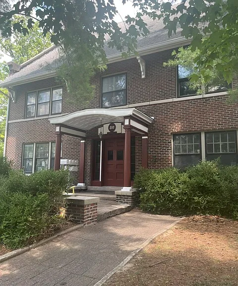 510 W Walnut St #7 — Photo 2