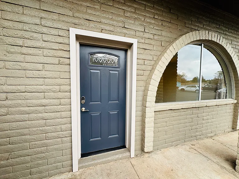 4401 N US Highway 89 #102 — Photo 3