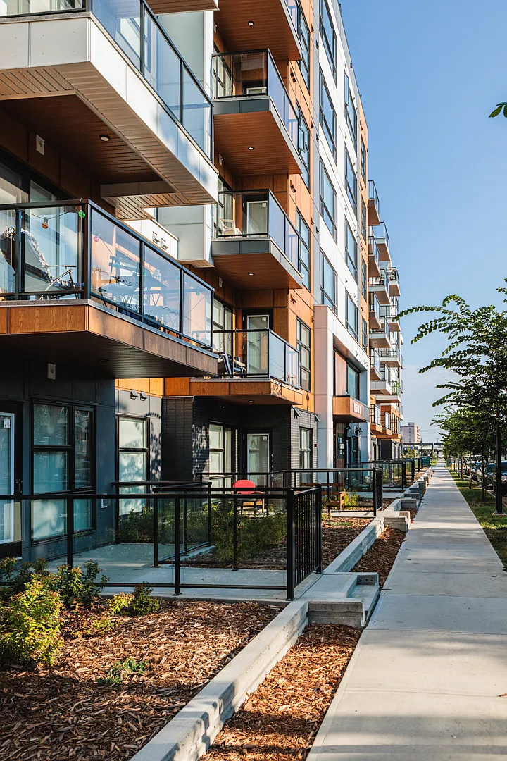 Dauk Commons at Stadium Yards — Photo 3