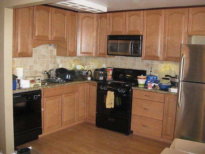 2nd image of 113 W Gardengate Way