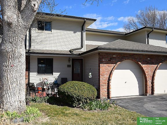 2nd image of 832 N 123rd Ct