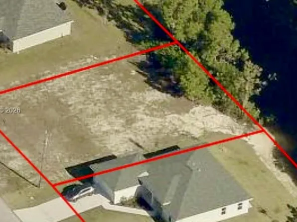 3207 NW 5th Ave, Cape Coral, FL 33993