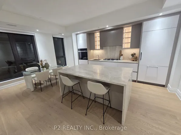 2 Forest Hill Rd #511, Toronto, ON M4V 0B7
