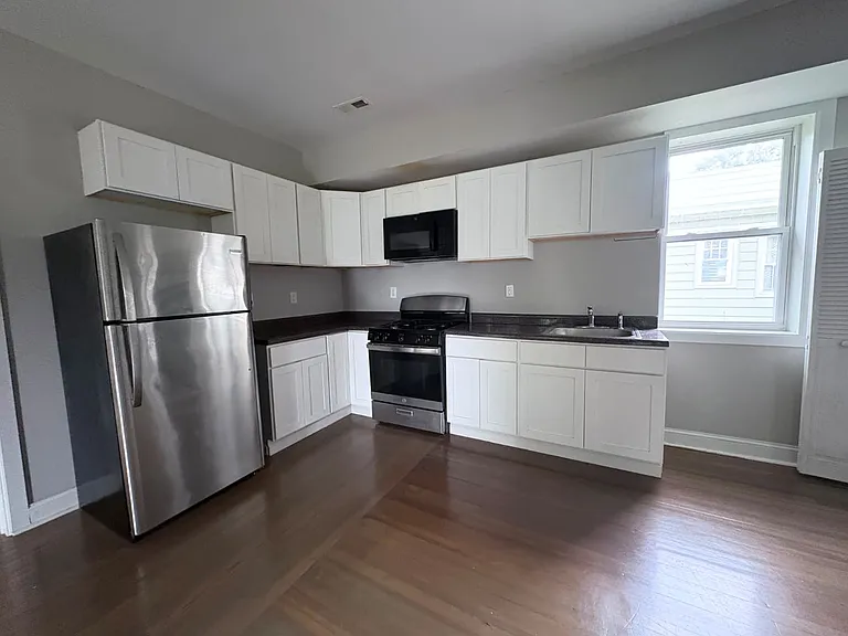 151 Howard Ave #22L — Photo 3