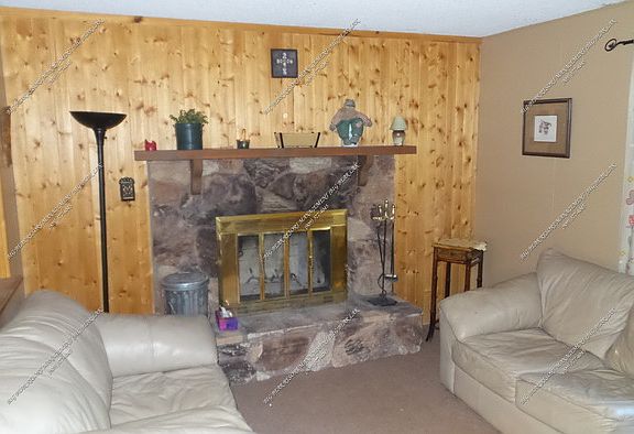 4th image of 233 E Starr Dr