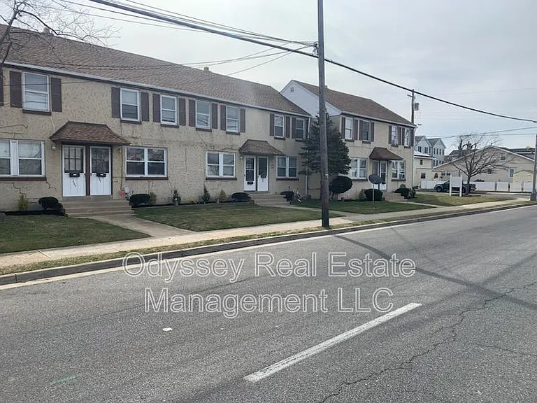 202 W Spencer Ave — Photo 6