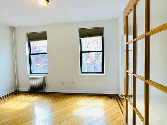 3rd image of 15 Douglass St #3