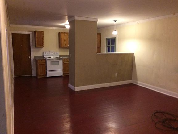 Dining / kitchen