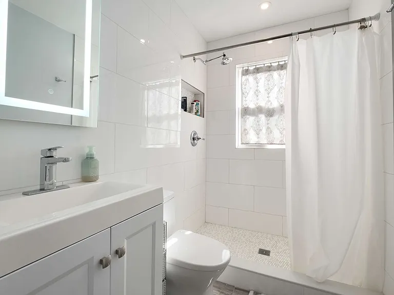 1004 Cahal Ave — Photo 3