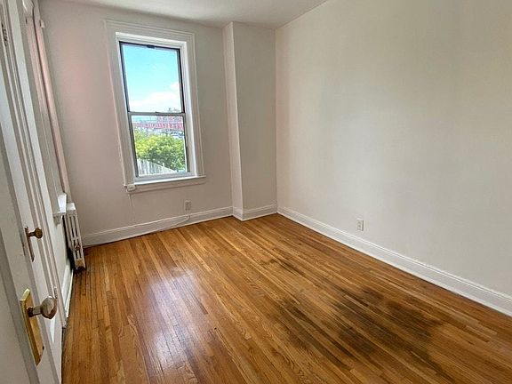 5th image of 176 Delancey St #3A