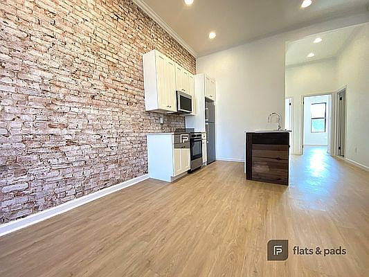 5th image of 560 Rogers Ave Floor 3