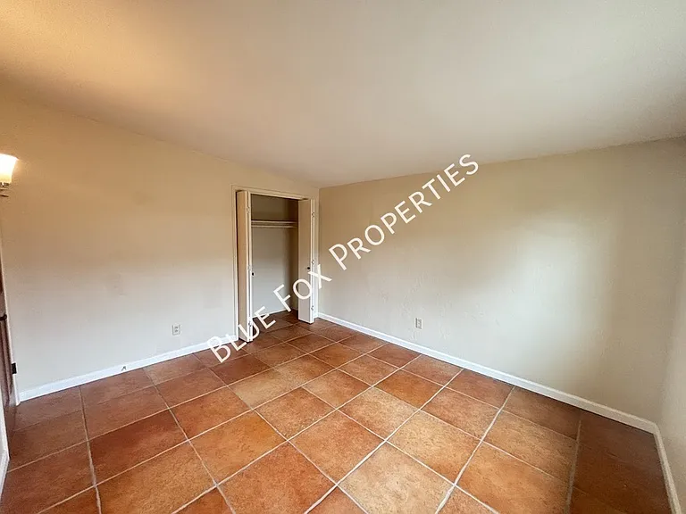 729 N Alamo Ave — Photo 15