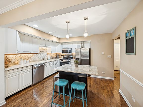 3rd image of 11152 Indian Woods Dr