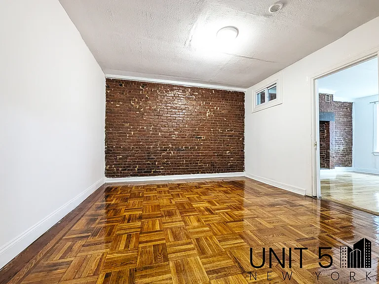 484 Willoughby Ave #1 — Photo 5