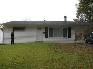 10021 Lakemoor Dr, Saint Louis, MO 63136