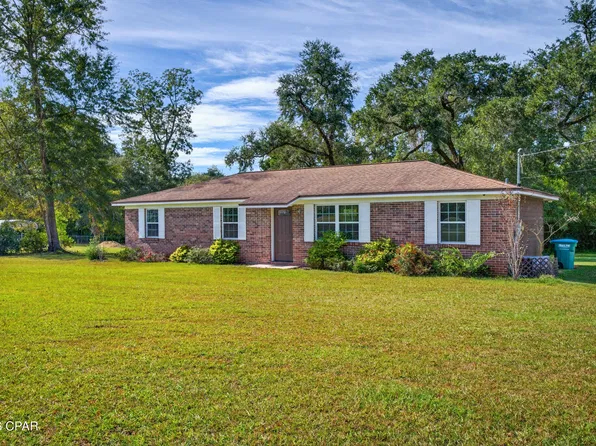 2477 Fillmore Dr, Marianna, FL 32448