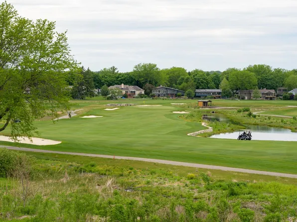 53 Golf Pkwy, Madison, WI 53704