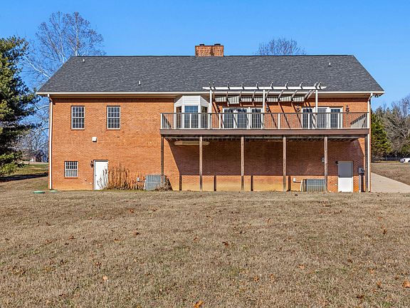 5th image of 7900 Clara Chase Dr