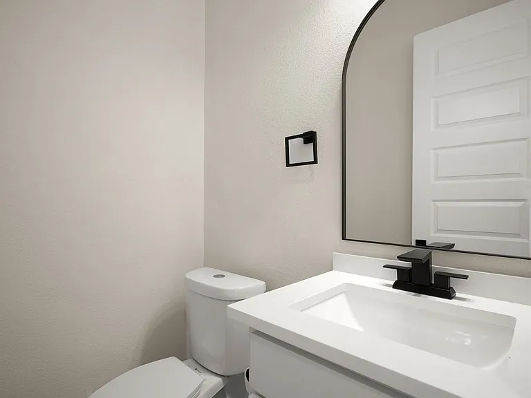 2401 Thurber Ln — Photo 11