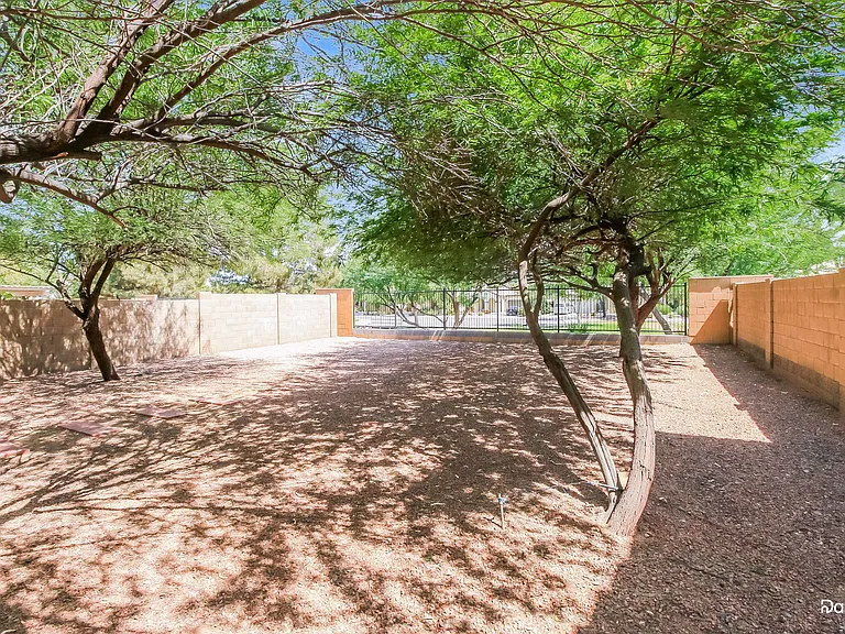 42480 W Santa Fe St — Photo 14