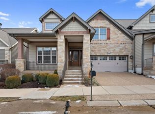 524 Trevi Ln, Ballwin, MO 63011