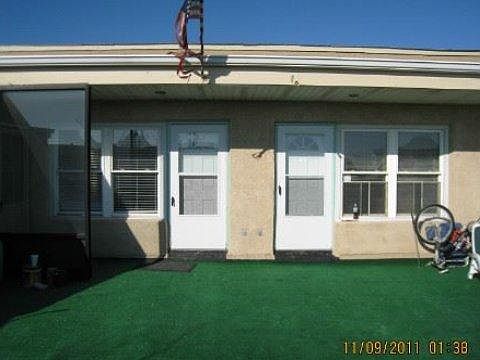1st image of 947 W Beech St