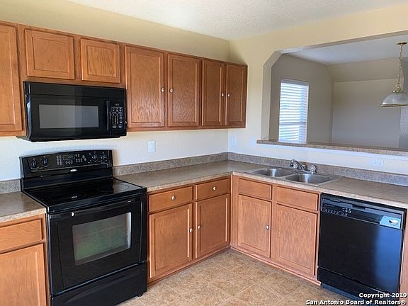 3rd image of 23943 Wimberly Oaks