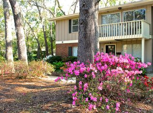 800 Mallery St APT 64, Saint Simons Island, GA 31522