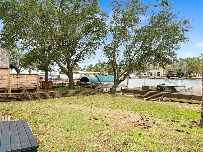 3203 Poe Dr — Photo 30