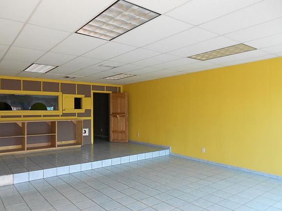 3rd image of 4441 S 6th Ave