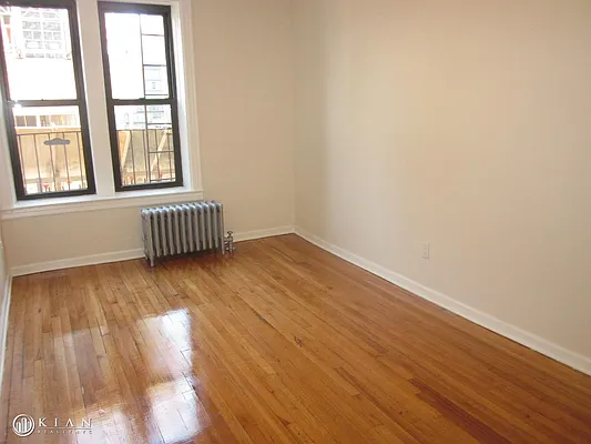 Rented by Kian Realty | media 11