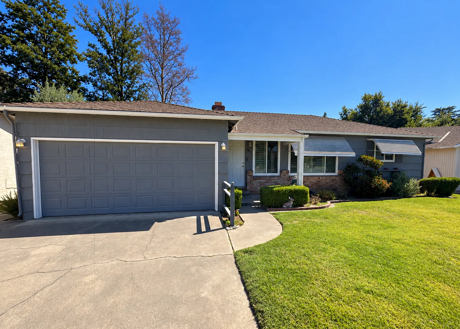 Charming Single Story 2 Bedroom Home in Established West Sac Neighborhood — Photo 1