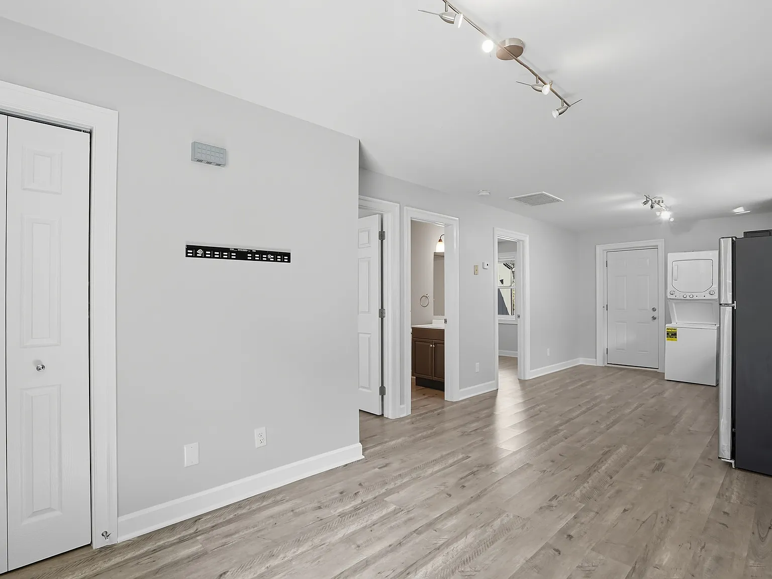 638 Boger St — Photo 2