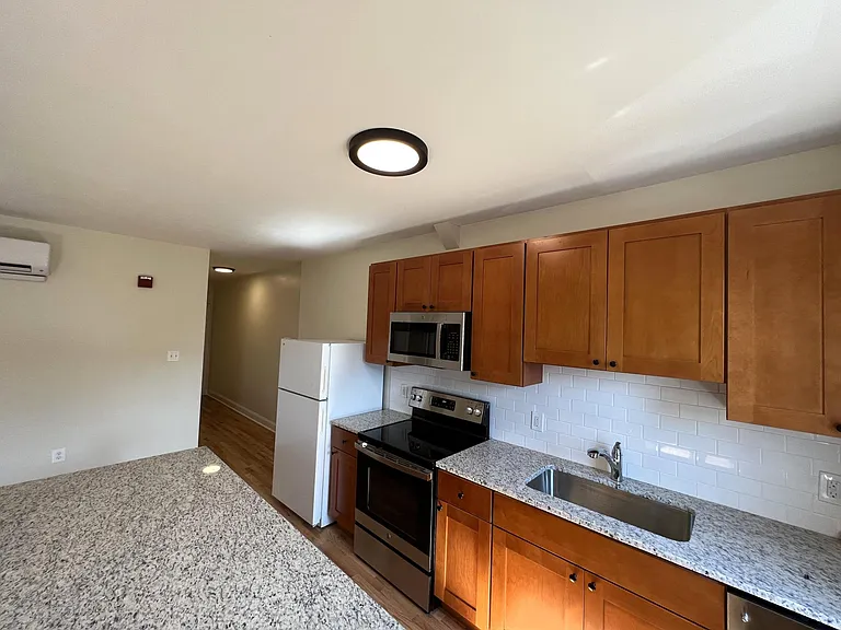 1431 W Girard Ave #3F — Photo 6