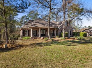 14 E Donnington Ct, Hattiesburg, MS 39402